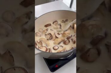 ONE POT CREAMY MUSHROOMPASTA RECIPE #shorts #health #food
