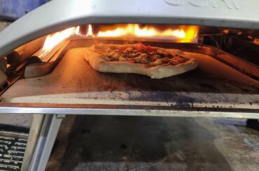 I took my ooni to my work and made pizzas