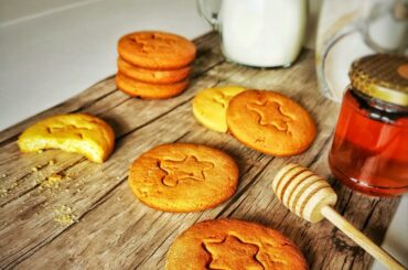 Biscottoni curcuma e miele