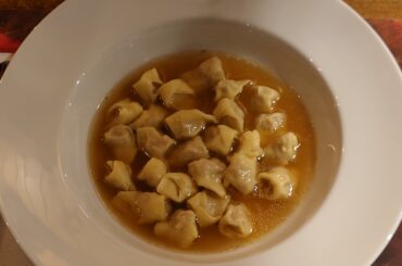 tortellini in brodo
