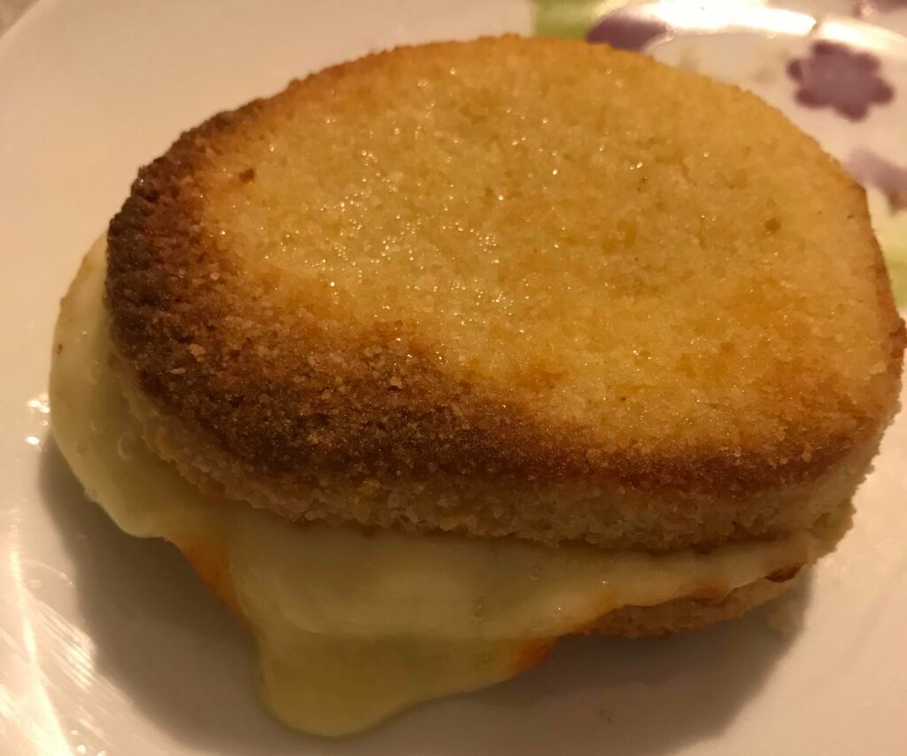 Mozzarella in carrozza