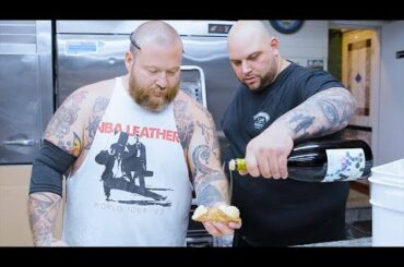 THE BEST CANNOLI IN NEW YORK CITY WITH ACTION BRONSON