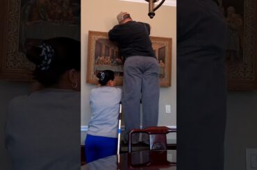 Hanging Italian Tapestry in Dining Room.  The Last Supper by Leonardo da Vinci | Woven  #vlog
