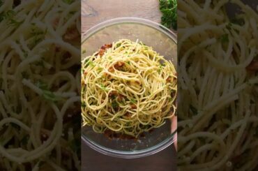 Pasta night just got cheesier with this Brieghetti Pie #shorts