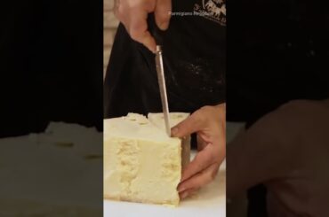 How To Know If You’re Eating Authentic #Parmesan #Cheese #italy  #italiancuisine #food