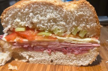 Making a niiiiice Italian Sangwich!!!!