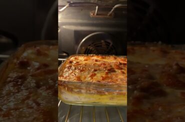 BUBBLING LASAGNA | Italian food