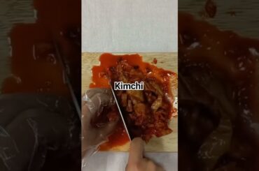 Spicy Kimchi Pasta Recipe: A Fusion of Korean and Italian Cuisine#shorts