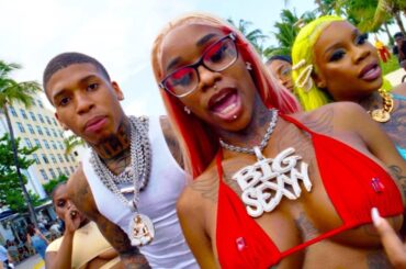 NLE Choppa Feat. @SexyyRed - Slut Me Out Remix (Official Video)