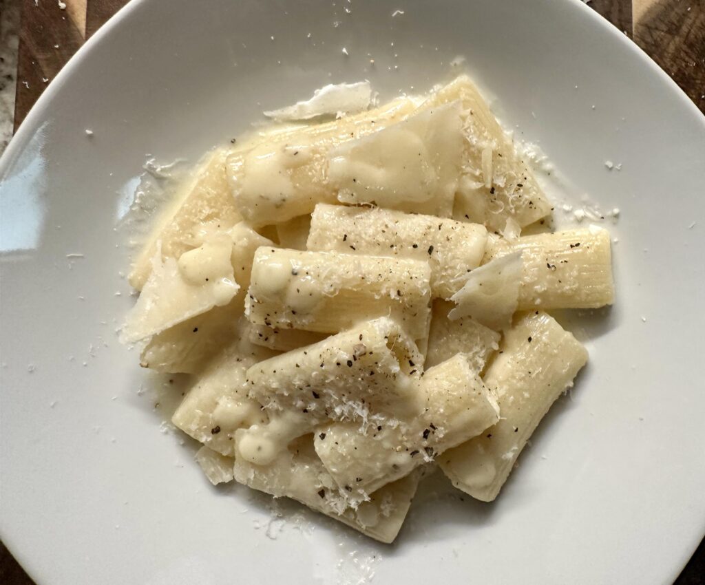 Rigatoni al burro. Simplice e delizioso. This is the original Roman recipe. Butter, Parmigiano, and pasta water.