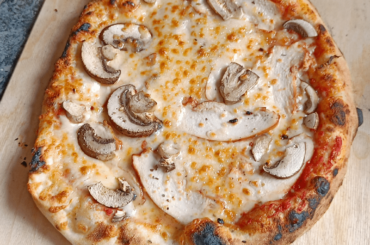 Smoked chicken and mushroom pizza in my new oven