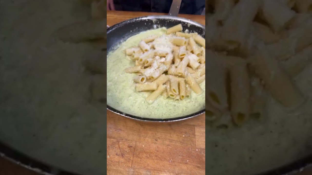 Burrata Pesto Cream Sauce! Burrata Pesto Cream Sauce!