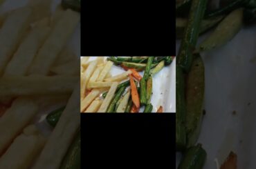 Lets try jalapeno burger with Italian Chicken Steak at 3B ( F-7 Islamabad ) #food #shorts #foodlover