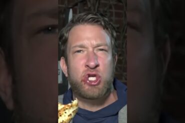 Dave Portnoy Makes Mess Of Unsliced Pizza