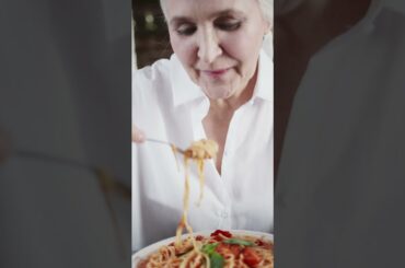 Female , Food, Fork, Yummy, #shorts,#shortsviral,#shortsvideo #shortsfeed  #shorts #youtube #video