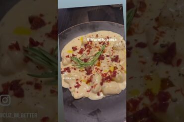 Il Muretto. Casual Italian restaurant in Sinsa, Seoul.