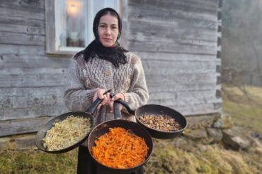Natural highlander food!! THE WOMAN LIVES ALONE IN THE MOUNTAINS