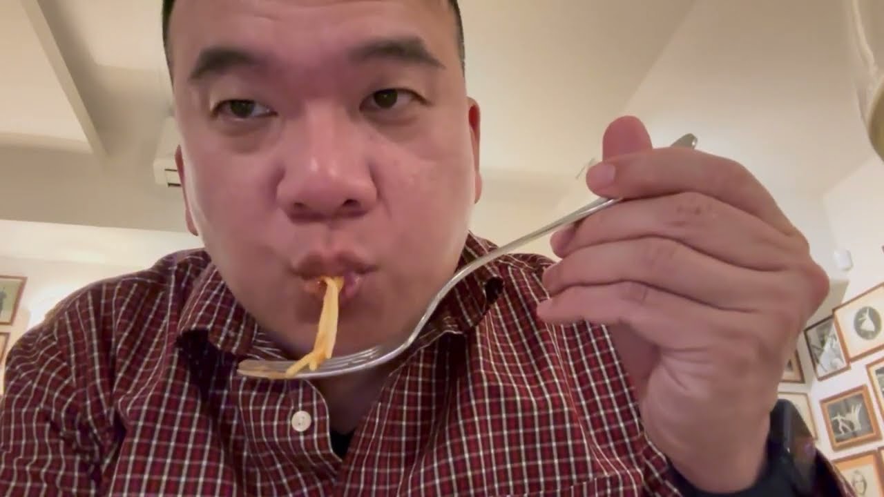 Places To Eat In Florence Italy Incl. Eating Fried Calf Brains & At The Oldest Restaurant in Town Places To Eat In Florence Italy Incl. Eating Fried Calf Brains & At The Oldest Restaurant in Town