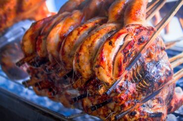 THAI FOOD HEAVEN in Chiang Mai, Thailand! What you SHOULD be eating in Thailand.