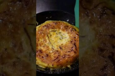 ONIONS FRITTATA RECIPE - brunch Italian twist! #shorts