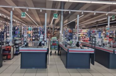 Italy main German market main shopping center or night m home cooking pasta recipe|@iqramansoorvlogs