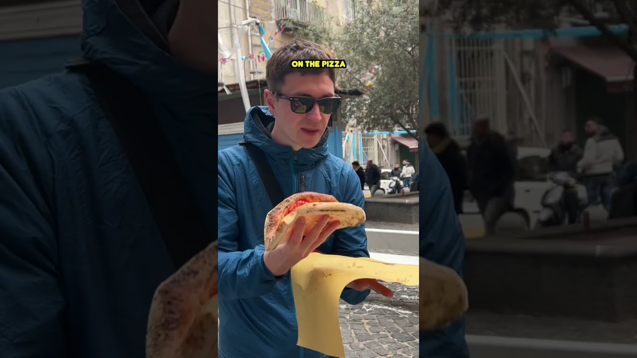 Pineapple on Pizza in Napoli Pineapple on Pizza in Napoli