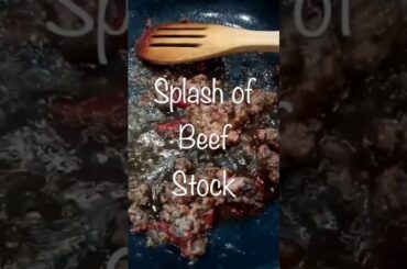 10 minute pasta meat sauce. #spaghetti #shorts #pasta #recipe #cooking #easyrecipe #quickrecipe