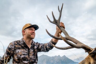 Red Deer & Red Wine! Hunting roaring Red Stag & eating amazing food in ITALY! NICK’S WILD RIDE pt1/2