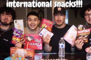 Eating SNACKS From Around The WORLD!! Asia, Italy, France & Mexico!
