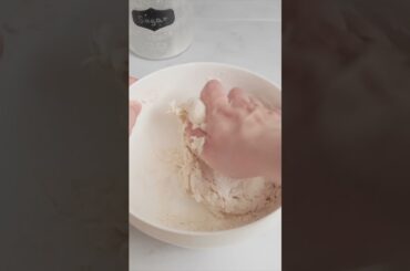 Italian Crunchy Snacks Called Mother-in-Law's Tongue