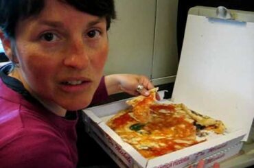 Dana's Eating Show - Best Pizza on Earth! Naples, Italy...