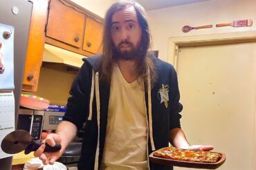 How I Cook My $2 Pizza