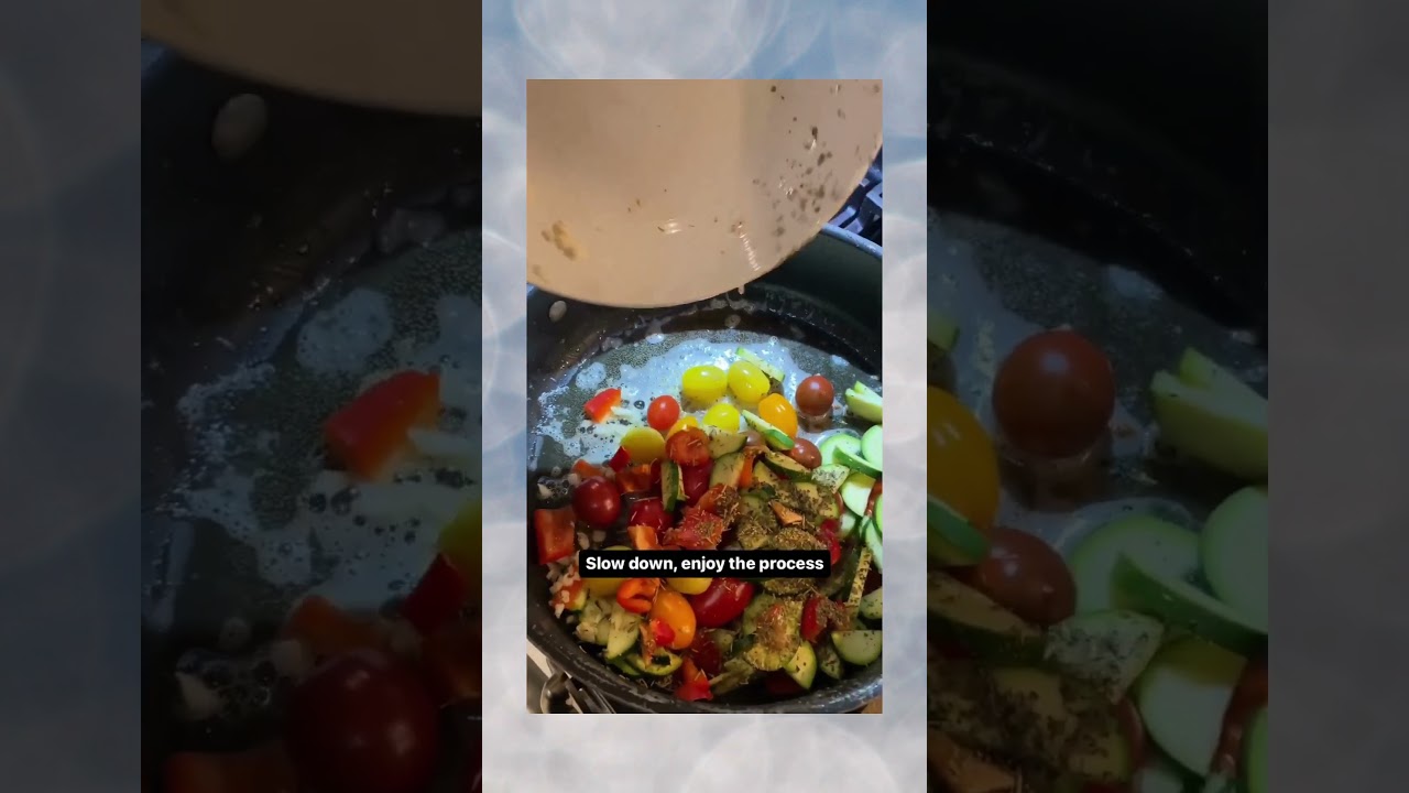 Italian Sausage and Veggie Skillet #italiancooking #quickandtasty #shortsrecipe #foodshorts Italian Sausage and Veggie Skillet #italiancooking #quickandtasty #shortsrecipe #foodshorts