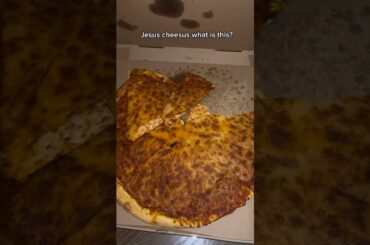 Trying COSTCO PIZZA for the FIRST TIME!