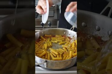 The Ultimate One-Pot Pasta Recipe That's Ready in Under 30 Minutes #shorts #food