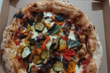 Pizza Ortolona ... this was really good !