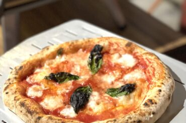 Hello everyone, An here from India!.Made this Neapolitan Style Margherita in Ooni Koda 12! All suggestions are welcome :) looking to learn and improve