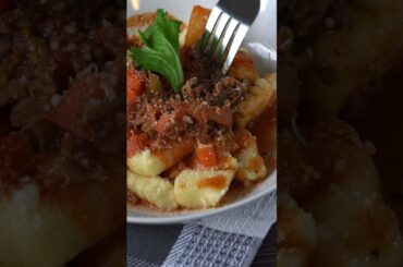 MOUTHWATERING GNOCCHI & DELICIOUS MEAT SAUCE! #shorts #foodlover #foodie #food #asmr #italianfood