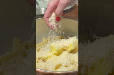 Fettuccine Alfredo Recipe in 60 Seconds