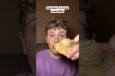 Eating and rating the new crumb cookies flavors!