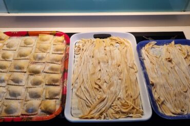 I made agnolotti and tagliatelle with the extra dough!