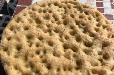 Schiacciata Toscana, sale olio e rosmarino