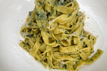 Pesto fettuccine