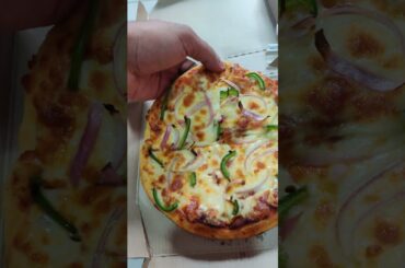 #pizza #pizzalover #mojopizza #dominos #pizzalover #pizzashort #shorts #short #food