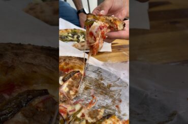 How’s that for a cheese pull? #food #cheese #cheesepull