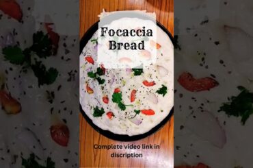 Italian focaccia bread, must try at home #italianfood #multicuisine #bread  #cheese #garlic #shorts