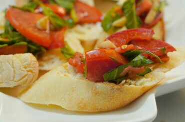 Classic Italian Tomato Bruschetta , Enjoy the vibrant flavors of fresh tomatoes, basil, and garlic