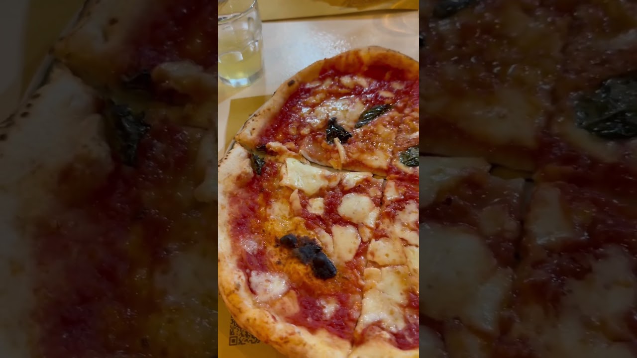 #pizza #naples #italy #burger #shorts #pizza #naples #italy #burger #shorts