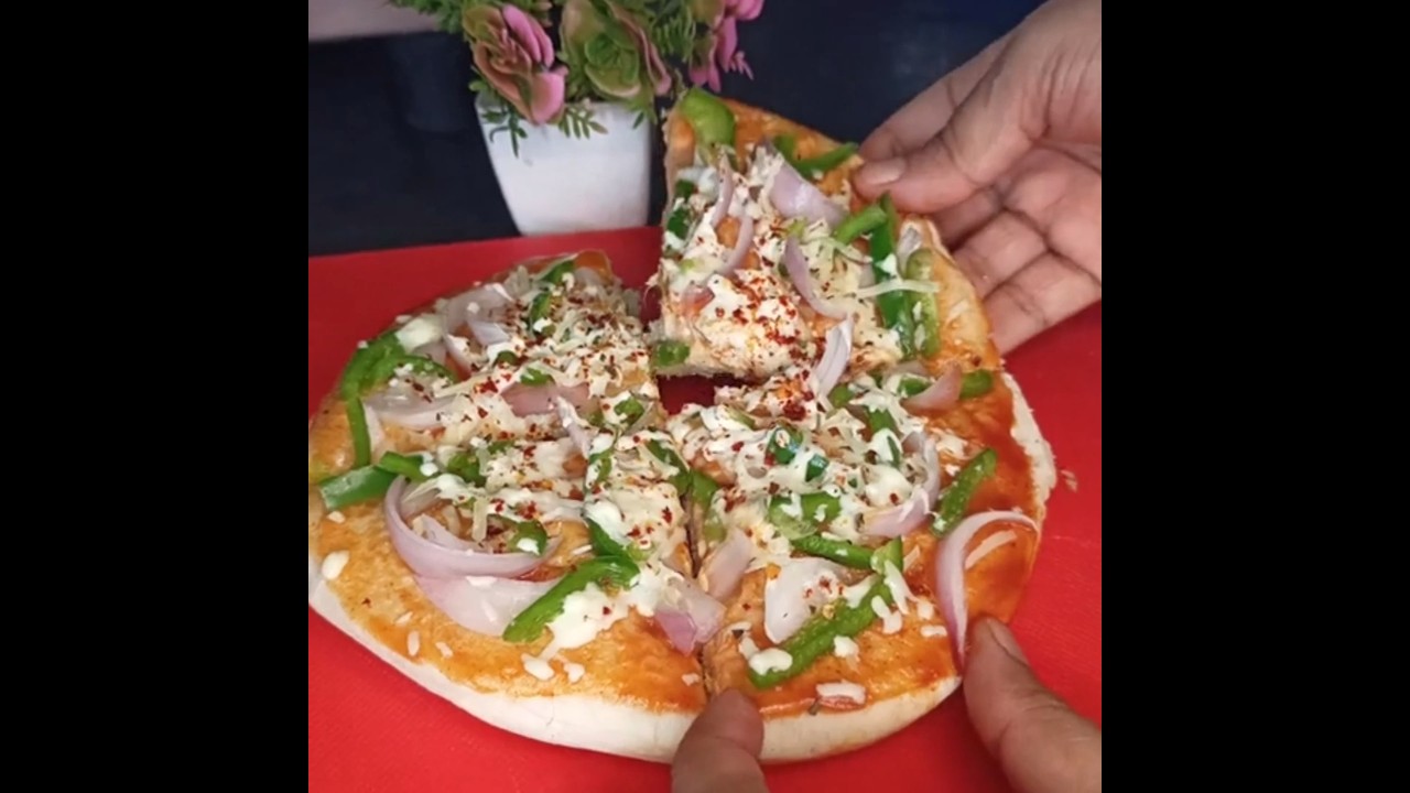 Onion Capsicum Pizza Recipe|Pizza at home|#shorts #youtubeshorts #youtube #food Onion Capsicum Pizza Recipe|Pizza at home|#shorts #youtubeshorts #youtube #food