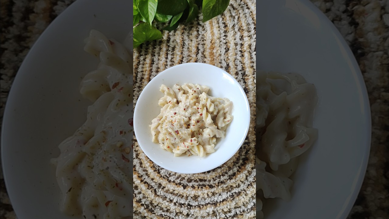 creamy white sauce pasta #pasta #whitesaucepasta #italianfood #cookingathome #cookbook #shortsfeed creamy white sauce pasta #pasta #whitesaucepasta #italianfood #cookingathome #cookbook #shortsfeed